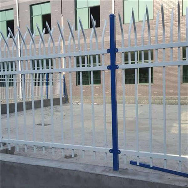 PVC社區(qū)護(hù)欄 園區(qū)隔斷護(hù)欄 城市園林綠化帶護(hù)欄