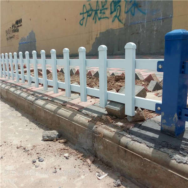 黃黑色鐵馬護(hù)欄網(wǎng) 1.2米x2米基坑防護(hù)網(wǎng) 封村封路簡(jiǎn)易隔離網(wǎng)